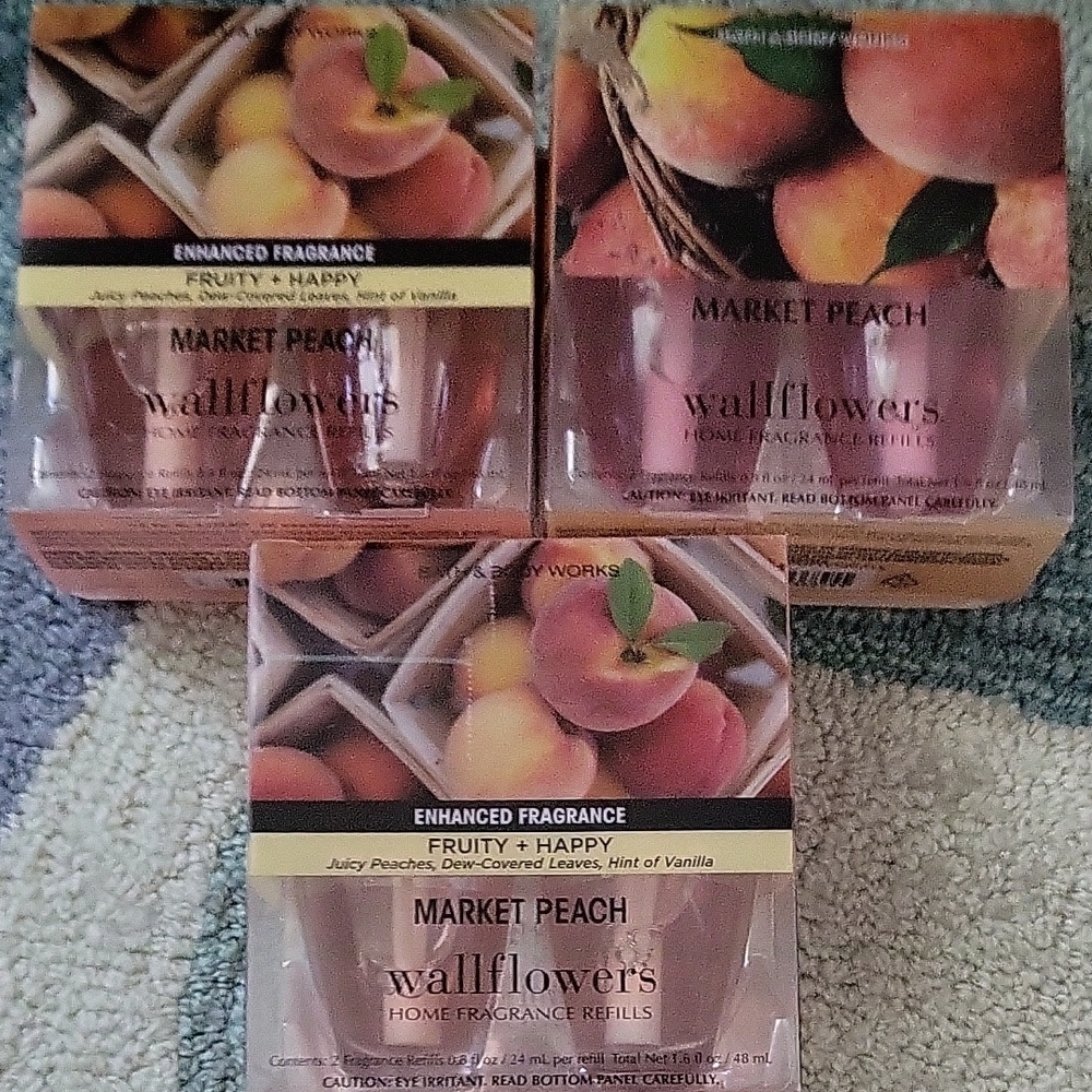 Bath & Body Works Market Peach Wallflowers Refill — Peach Packaging